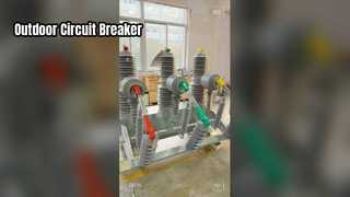 Présentez la moyenne tension extérieure de disjoncteur à vide/la norme du CEI à haute tension pour vous