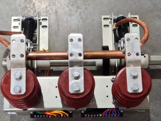 11kv Indoor Electric Earthing Switch Jn15-12/31.5 with 150mm to 275mm Pole by Motor